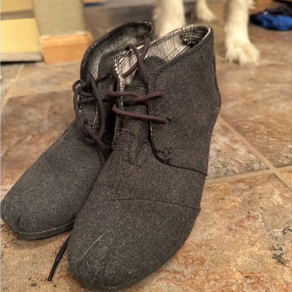 Toms wedge
